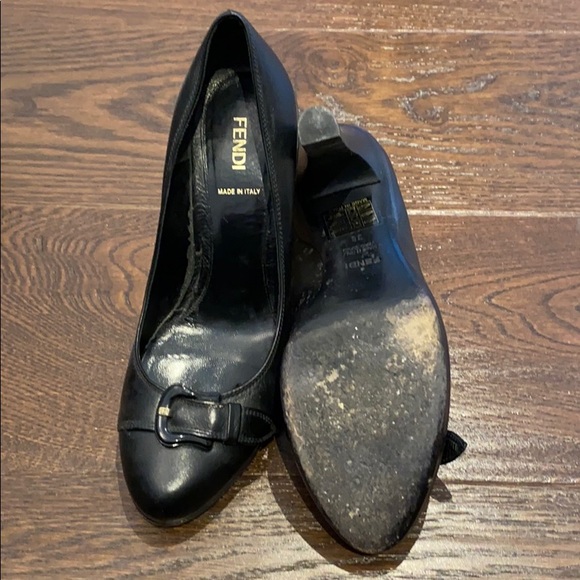 Fendi classic heels - Picture 3 of 3